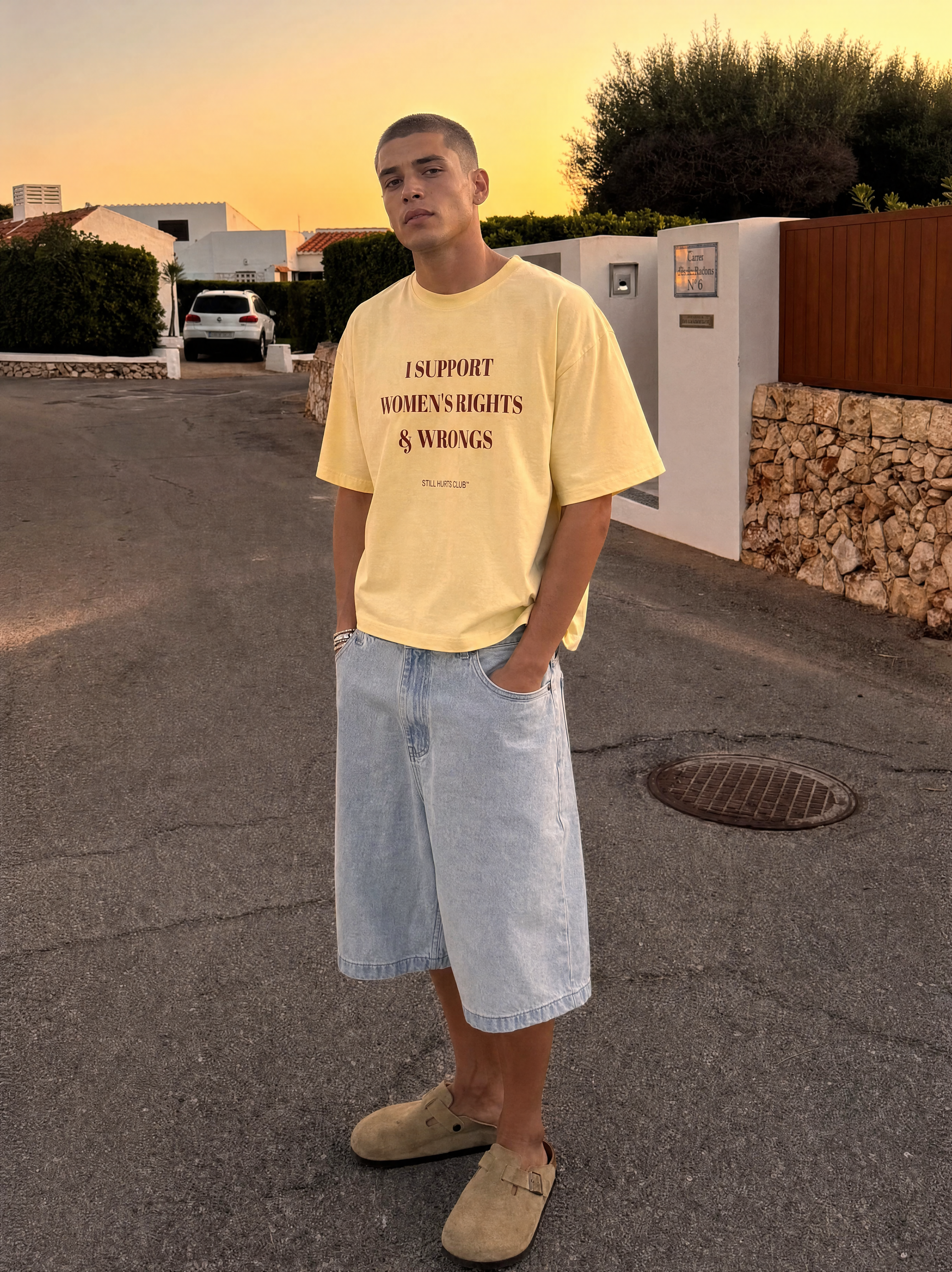 WOMEN'S RIGHTS TEE